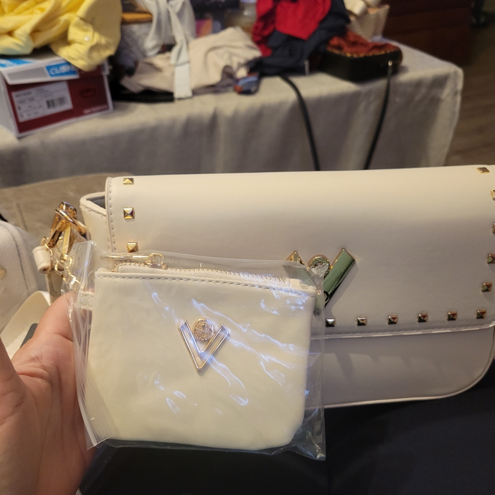 Valentino Orlandi Cream and Gold Shoulder Bag